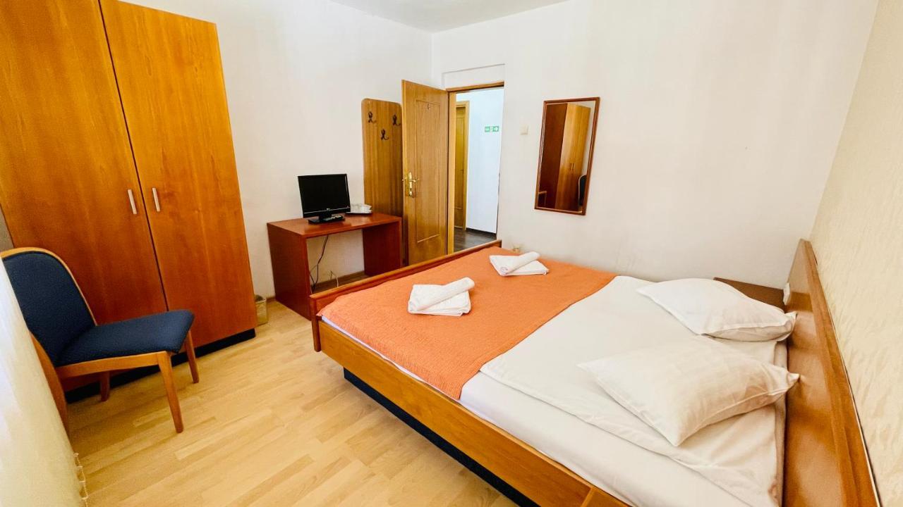 Pensiunea Luminita Buşteni Exterior foto